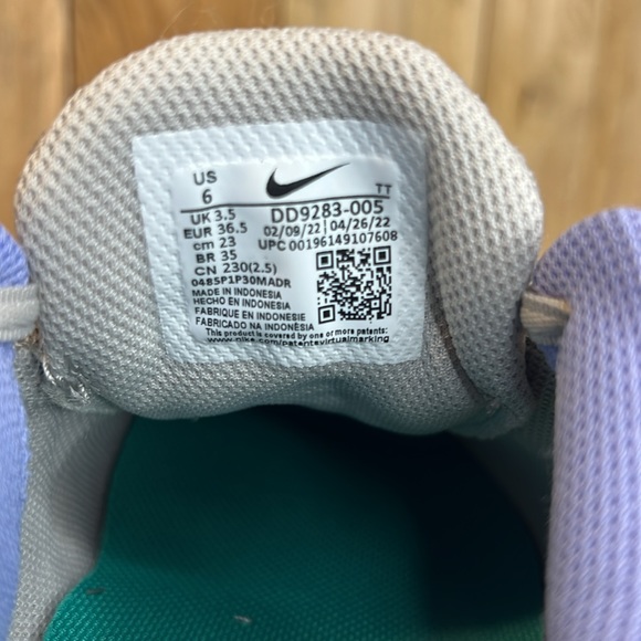 Nike Women's Flex Experience Run 11 LT Iron Ore and Light Thistle - Picture 9 of 10